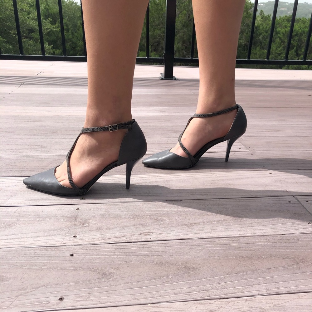 Gray heels